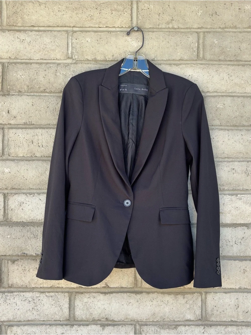 Women's Zara Basics Black Blazer Size 4 Made in Spain with Shoulderr Pads - Picture 1 of 3
